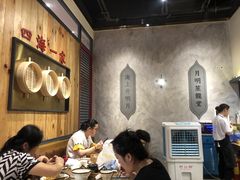 大堂-龍堂蟹黄小笼包(万家丽店)