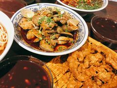 -爆炸头阿姨小四川正宗川味小吃(无任何分店)