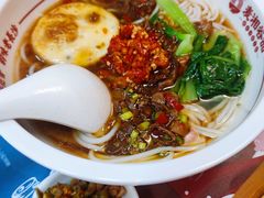 泡椒鸡杂米粉-呷佬·长沙手工米粉(金沙江路店)