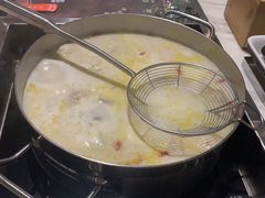 -尚尚仙·酸汤猪手·猪肚鸡火锅(华联万柳购物中心店)