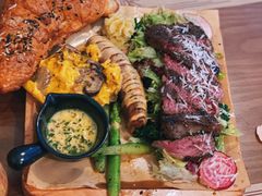 -Mark&Mars Restaurant