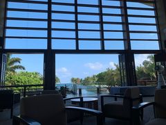 -亚龙湾喜来登·美景台大堂吧
