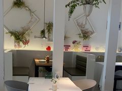 -春树下·树屋花房西餐厅(罍街AS1980店)