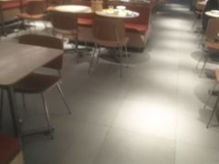 大堂-老乡鸡(上海白玉兰广场店)