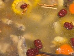 -尚尚仙·酸汤猪手·猪肚鸡火锅(华联万柳购物中心店)