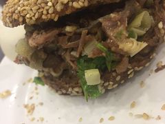 烧饼夹酱牛肉-护国寺小吃(左家庄店)