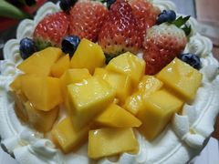 -蓝小轩蛋糕·面包(趣春店)