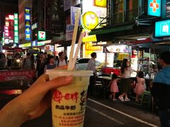 -六合夜市
