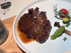 -春树下·树屋花房西餐厅(罍街AS1980店)