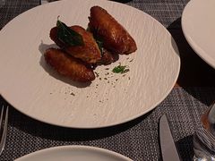 -MONICH牛排融合餐厅(和义大道购物中心店)