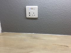 -两知·自习室(三峡广场总店)