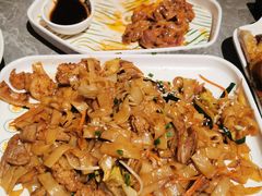 -威记烧嘢·南宁烧烤·超级生牛(绿地店)