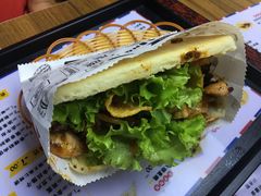 -碗主炭烧米线(交大二村店)