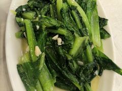 -江城燕子大排档(江汉路步行街店)