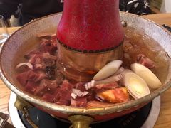 -毛辣果·贵州红酸汤牛肉火锅(西单店)