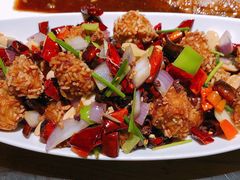 香辣锅巴鸡米球-苹果树下艺术餐厅(宋庄店)