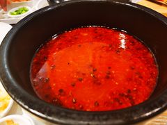 -花馬肆.云南过桥米线(汉神购物广场现场熬汤店)