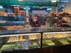 面包甜点陈列柜-白魁老号饭庄(交道口店)