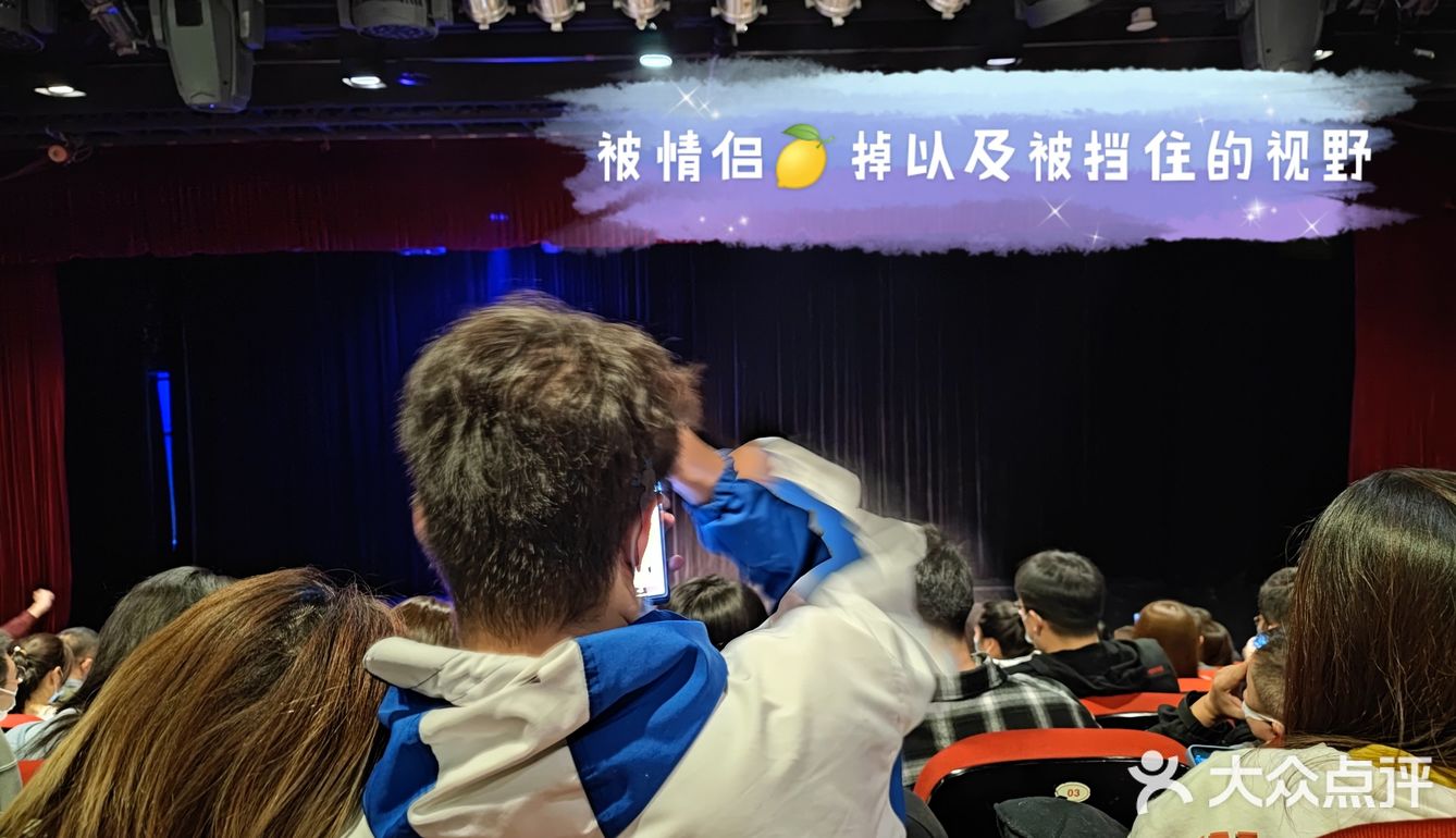 喜剧只不过是把生活的残酷换成可以化解的笑点