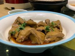 -郑猛记石岐鸽主题餐厅(长江店)