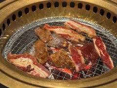 -山川小町·极番烧肉(新地假日广场店)