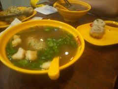 -小杨生煎(金山百联购物中心3楼店)