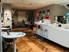 -潮一不贰·法式甜品·生日蛋糕·西式简餐(外滩店)