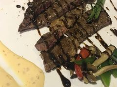 -HIHE Bistro·Oyster Bar(华熙live店)