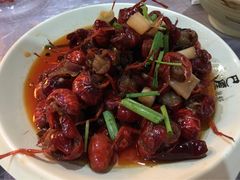 -巴厘龙虾·榜首油焖大虾(音乐学院·沿江酒馆店)