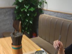 -宋益驴蹄子面肉夹馍(辛家庙店)