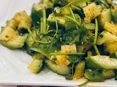 拍黄瓜-老猎户炭火锅羊汤(万达店)