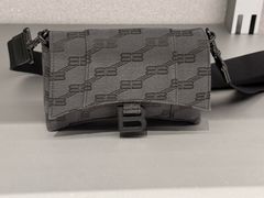 -BALENCIAGA(比斯特苏州购物村店)