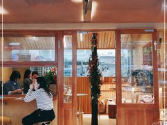-天井·丑面包搭咖啡