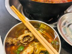 -鸿顺老铁锅美蛙鱼府(解放碑店)