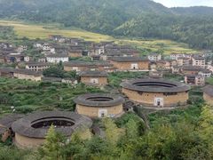 -初溪土楼群