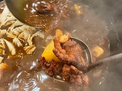 -三里屯土灶炖公鸡地锅鸡(江东店)