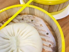 蟹粉汤包-朱洪元苏式面馆(绿宝广场店)