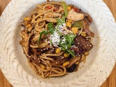 -Dragon Pizza•圆脸龙披萨·牛排餐厅