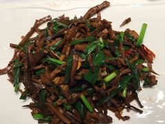 井冈山烟笋炒肉丝-鄱阳湖·江西小炒·瓦罐煨汤(五道口店)