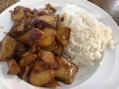 土豆炖牛肉盖饭-美玲餐厅(保利店)