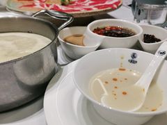 -红鼎豆捞·非遗鲍皇汤火锅(宝丰路店)