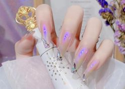 -桃子的美甲店