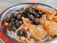 -螺满地螺丝粉