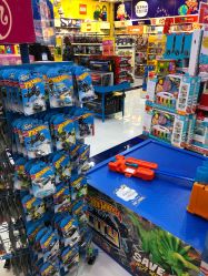 -TOYSRUS玩具反斗城(重庆来福士店)