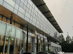 -奔驰上海利星(七宝店)