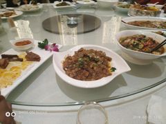 -亚丁湾海鲜大酒店(万泉嘉苑店)