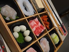 -海底捞火锅鲜切牛肉主题店(长寿路店)