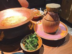 -吃饭皇帝大土家民族菜(正大广场店)
