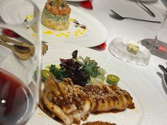-Mogul Eatery·大亨餐酒馆