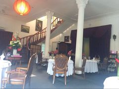 -La Villa French Restaurant